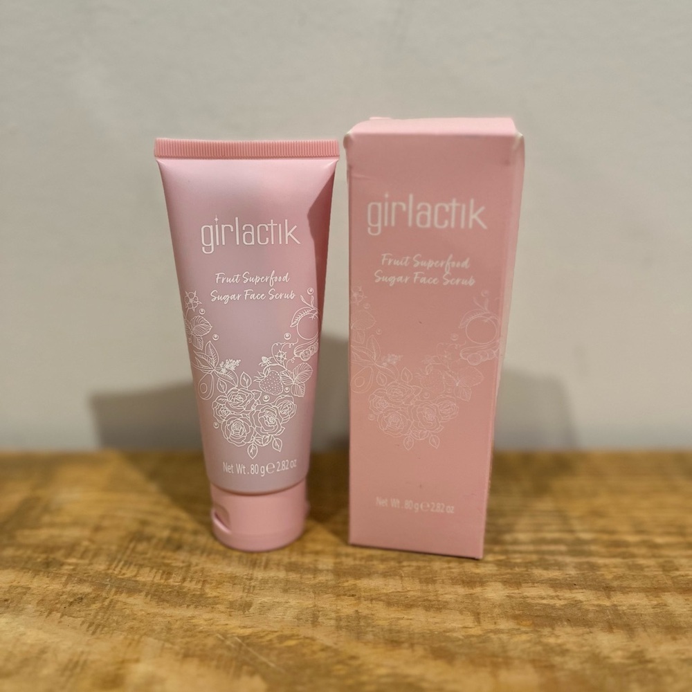 Girlactik‎ NWT fruit superfood sugar face scrub - Picture 4 of 5